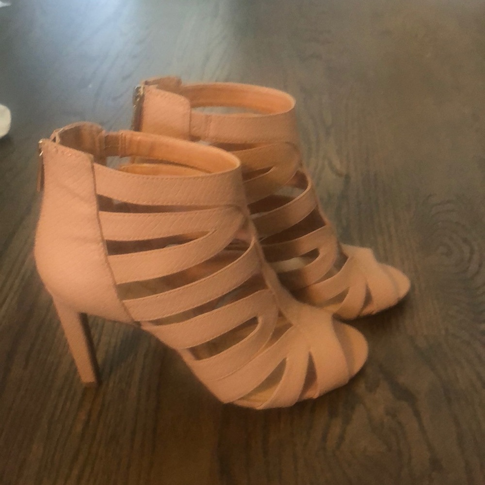 Jessica Simpson high heels